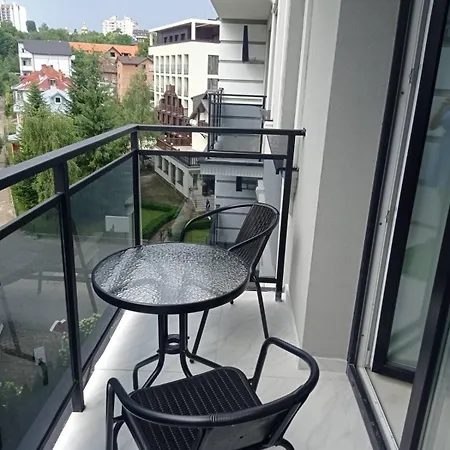 Apartplus - затишні Appartamento Truskavec'